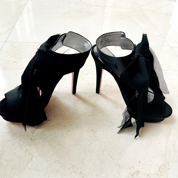 Paris Hilton sandales black satin with bow size 38M - Picture 3 of 11